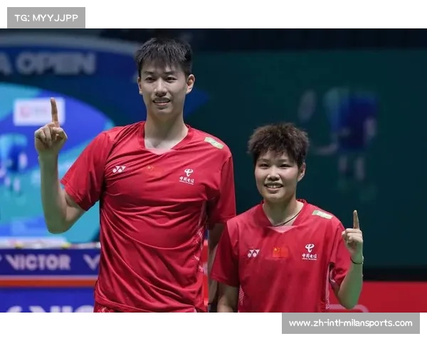 冯彦哲黄东萍混双三局激战险胜首得一分展现默契配合